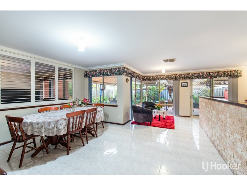 15 Lavender Close, Thornlie WA 6108