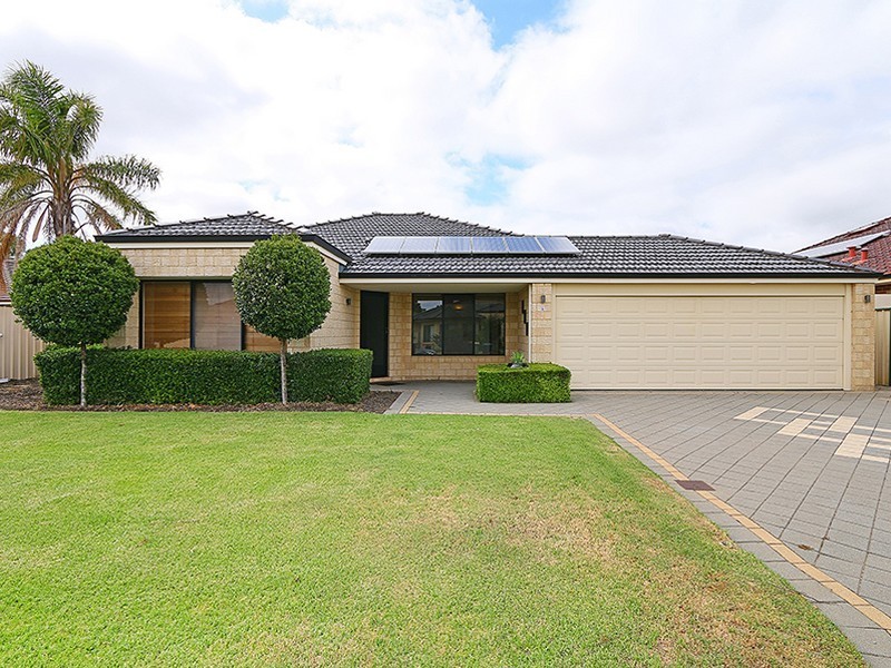 4 Buscot Close, Canning Vale WA 6155