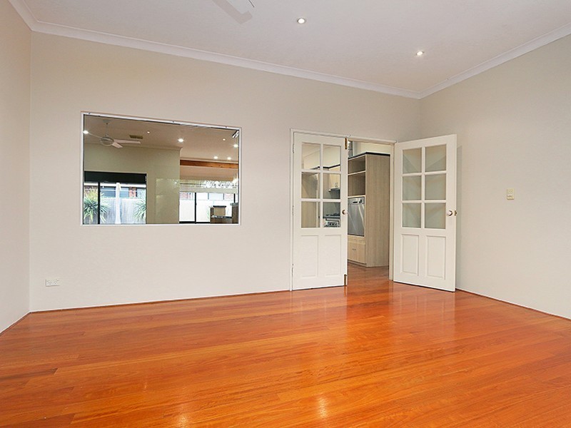 4 Buscot Close, Canning Vale WA 6155