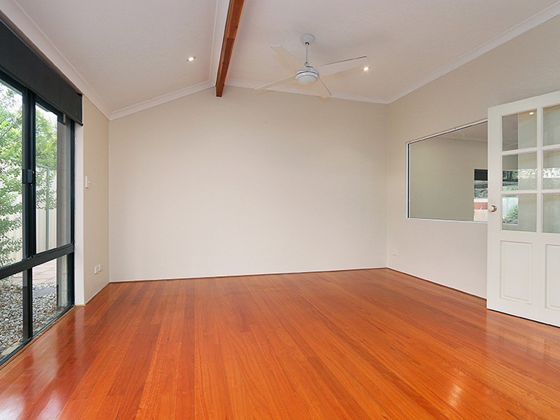 4 Buscot Close, Canning Vale WA 6155