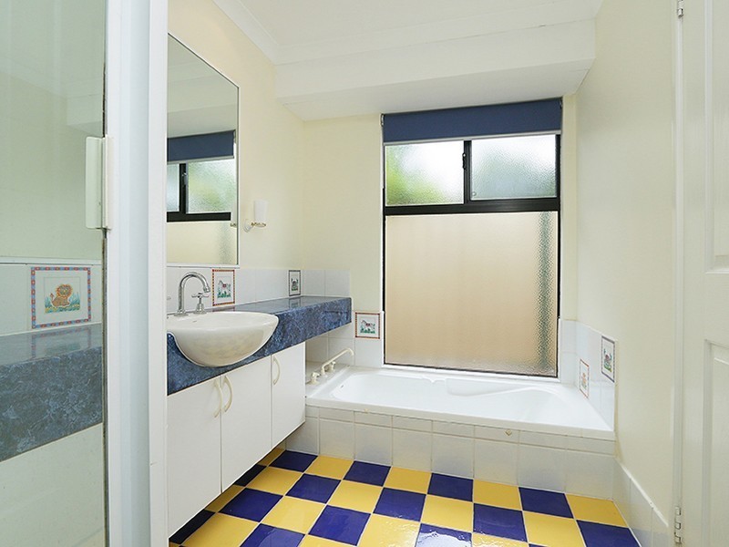 4 Buscot Close, Canning Vale WA 6155