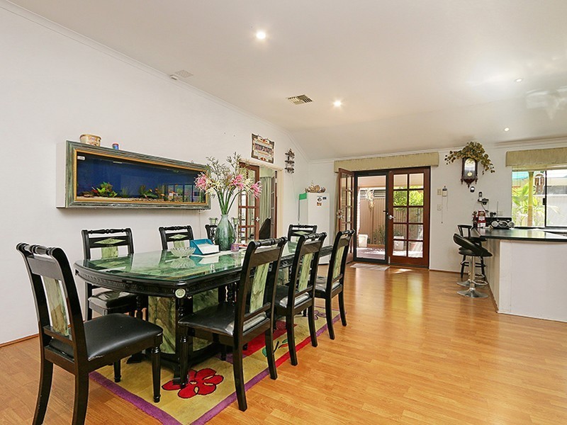 9 Waterview Parade, Southern River WA 6110