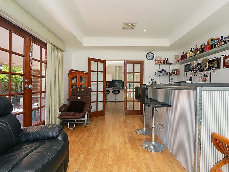 9 Waterview Parade, Southern River WA 6110