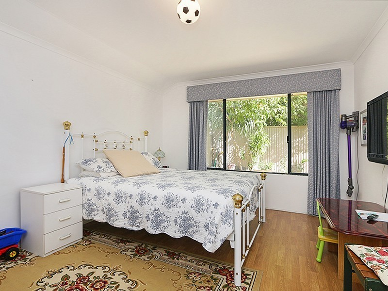 9 Waterview Parade, Southern River WA 6110