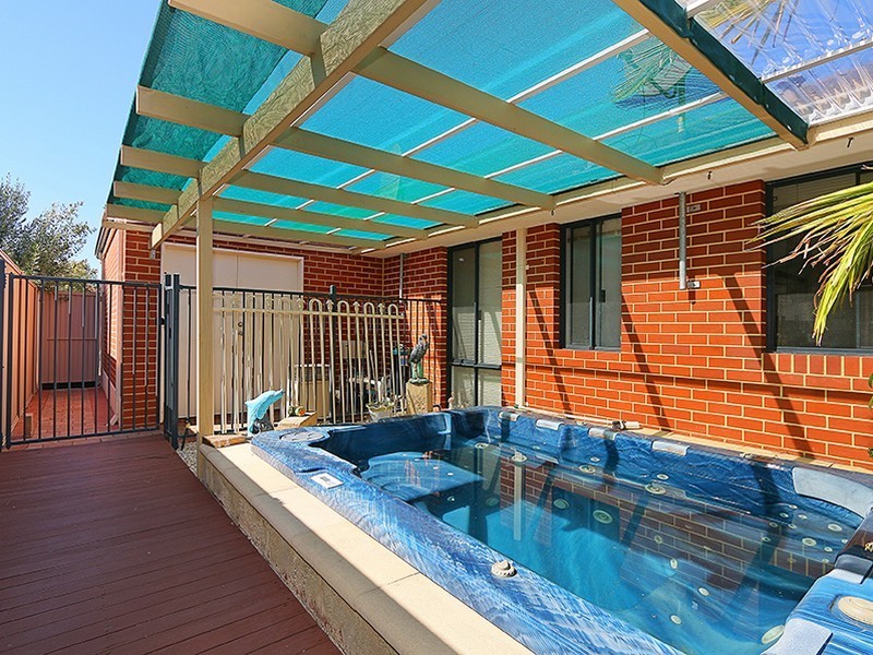 9 Waterview Parade, Southern River WA 6110