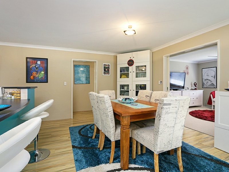 26 Glasgow Way, Seville Grove WA 6112