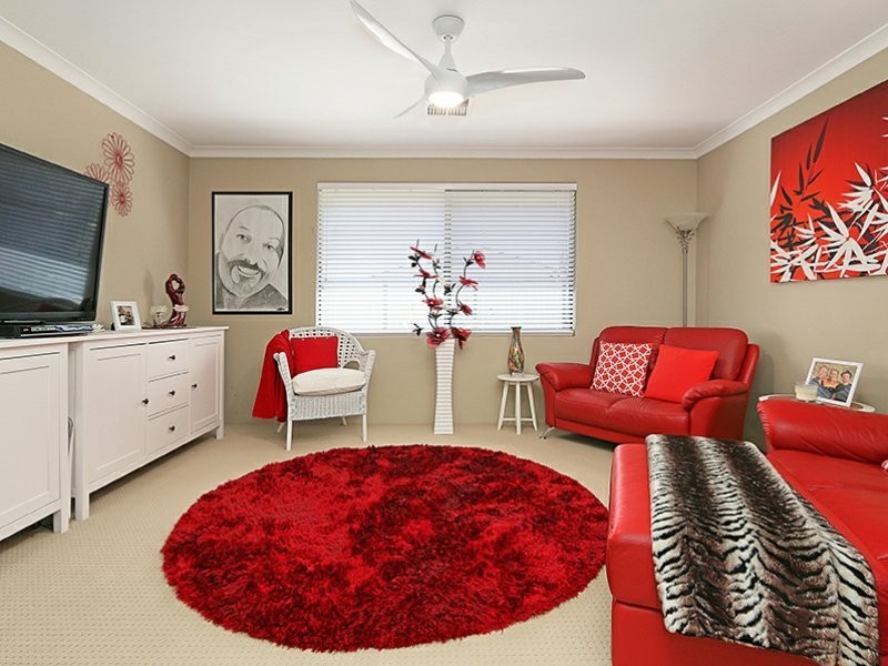 26 Glasgow Way, Seville Grove WA 6112