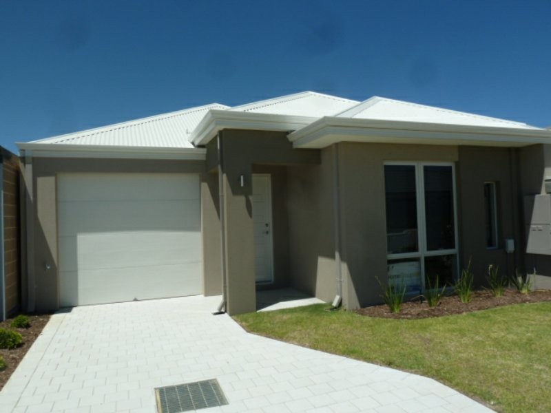 60 Fernleaf Loop, Piara Waters WA 6112