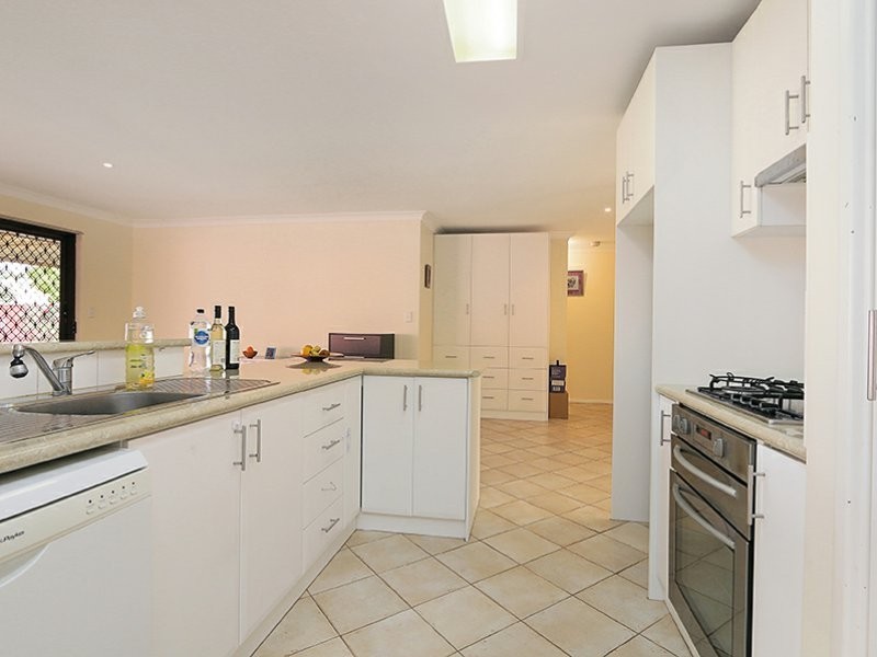 18 Florey Place, Huntingdale WA 6110