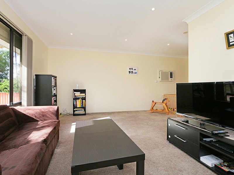 18 Florey Place, Huntingdale WA 6110