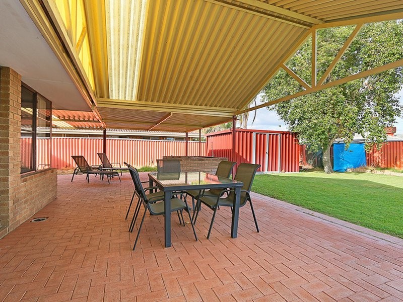 18 Florey Place, Huntingdale WA 6110