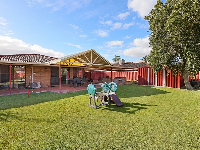 18 Florey Place, Huntingdale WA 6110