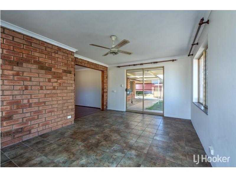 1 Moonstone Place, Gosnells WA 6110