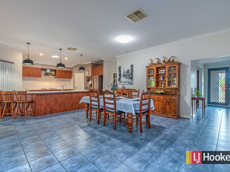 8A Kalee Court, Huntingdale WA 6110