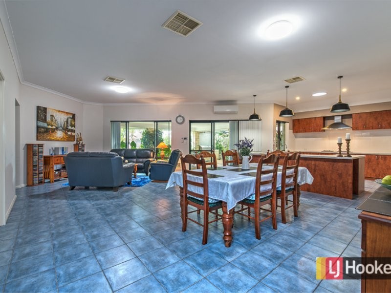 8A Kalee Court, Huntingdale WA 6110