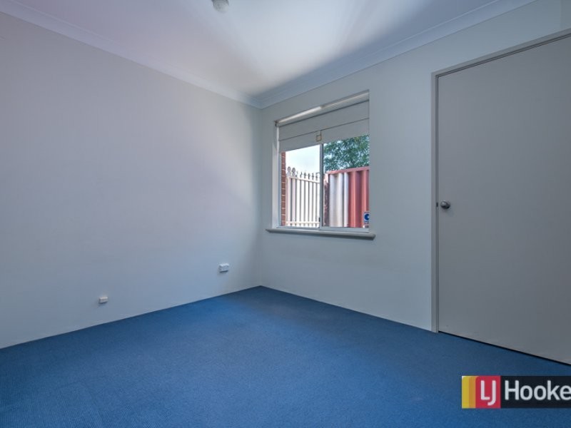 10 Towncentre Drive, Thornlie WA 6108