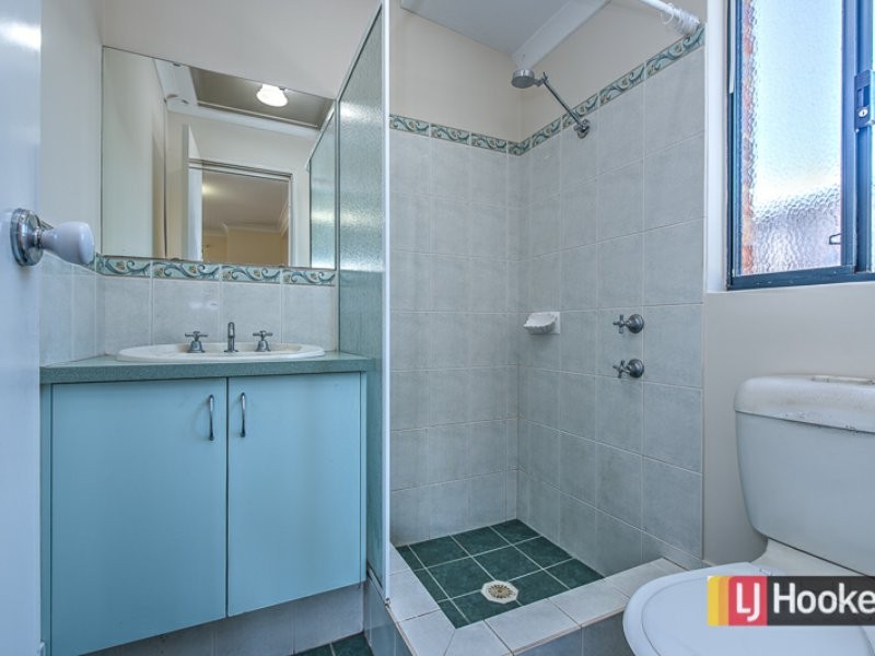 9 Autumn Crescent, Thornlie WA 6108