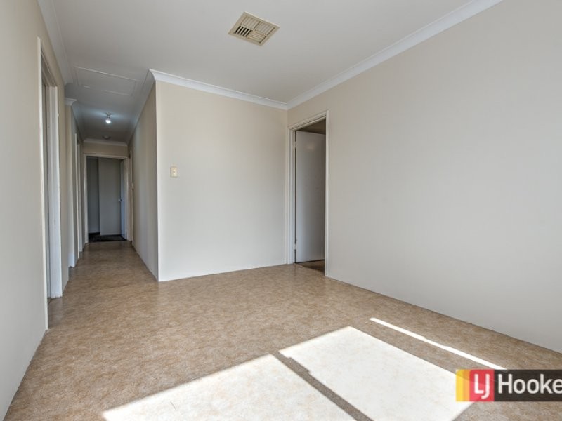 9 Autumn Crescent, Thornlie WA 6108
