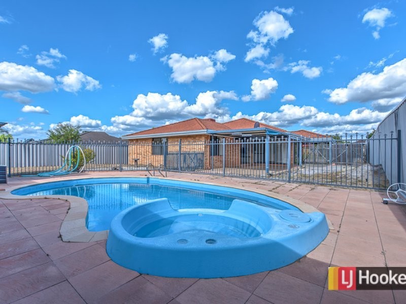 9 Autumn Crescent, Thornlie WA 6108