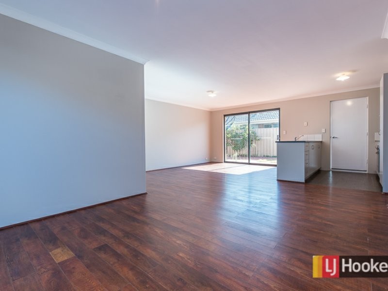 12 Munday Avenue, Brookdale WA 6112