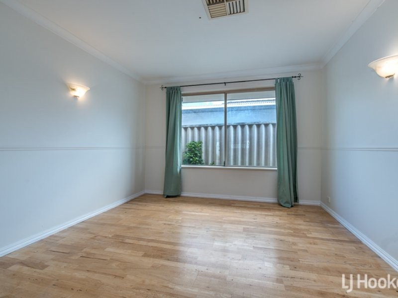 15 Glasson Court, Langford WA 6147