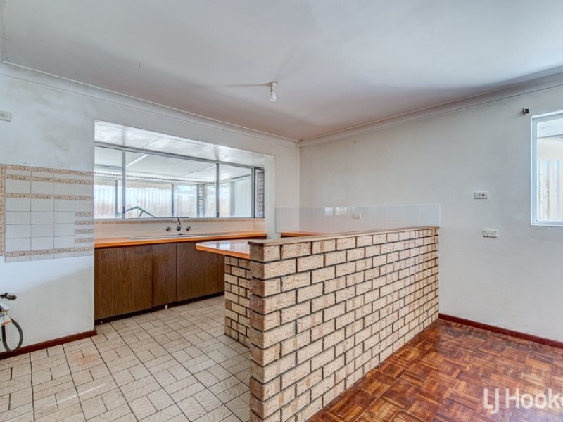 13 Partridge Way, Thornlie WA 6108