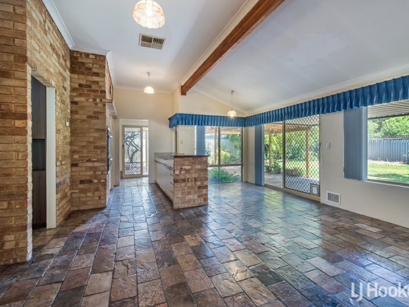 13 Majestic Court, Thornlie WA 6108