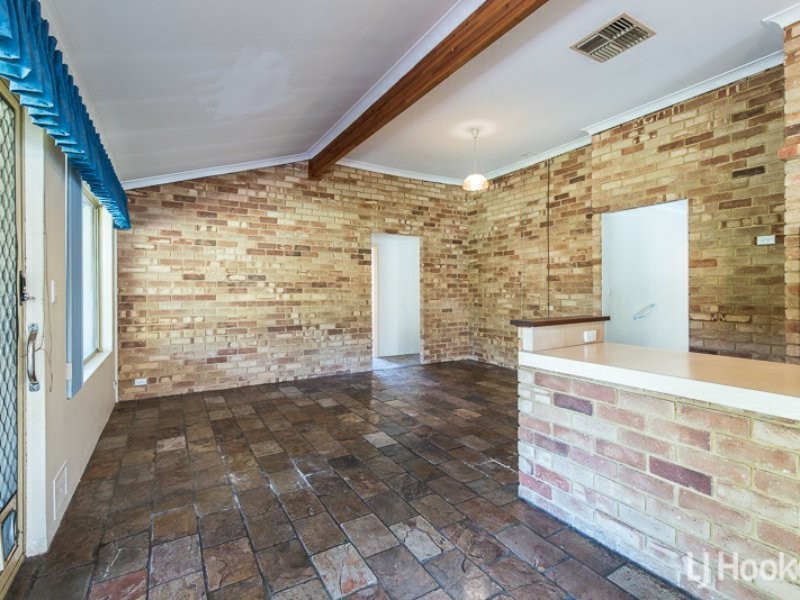 13 Majestic Court, Thornlie WA 6108