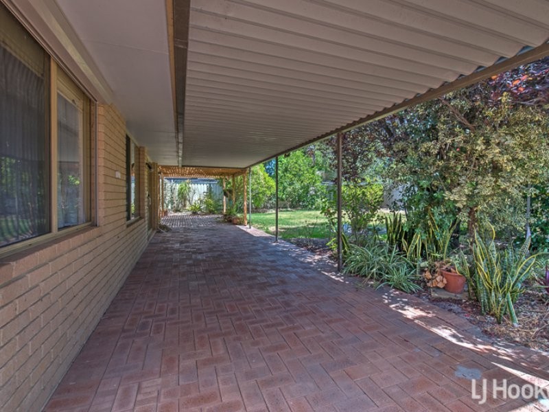 13 Majestic Court, Thornlie WA 6108