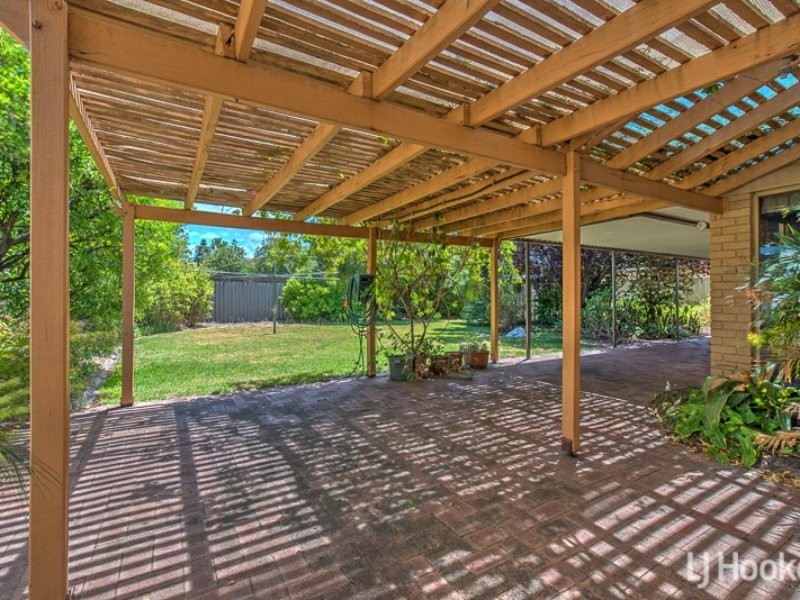 13 Majestic Court, Thornlie WA 6108