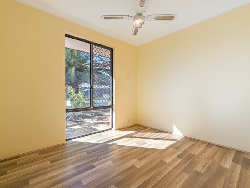 56 Seville Drive, Seville Grove WA 6112