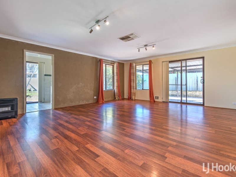 15 Hannan Place, Huntingdale WA 6110