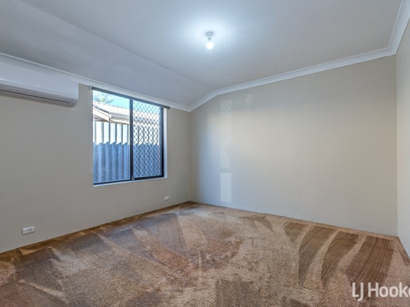 15 Hannan Place, Huntingdale WA 6110