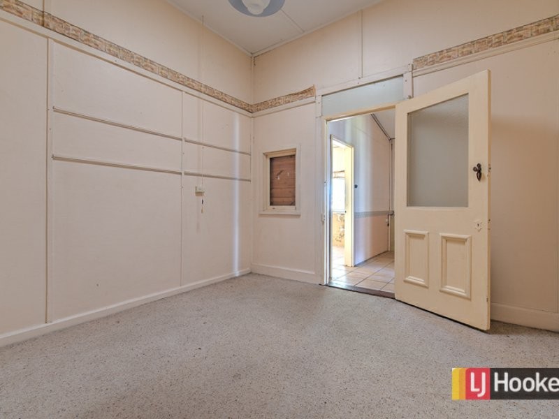 5 Manning Avenue, Gosnells WA 6110