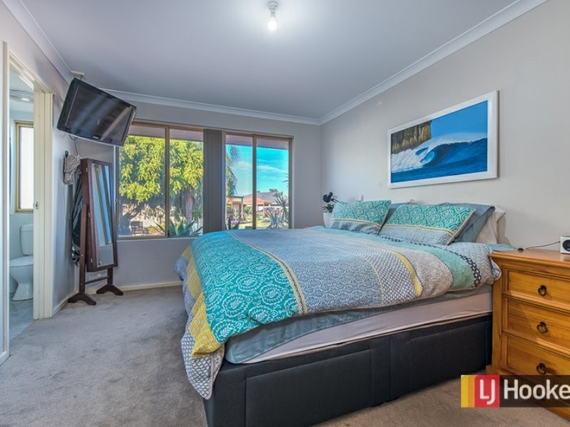 1 Bindoon Loop, Huntingdale WA 6110