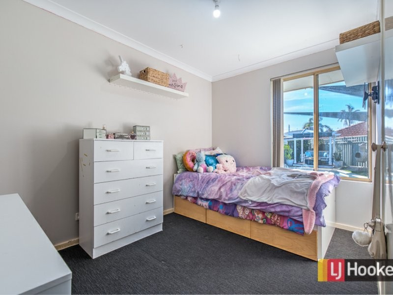 1 Bindoon Loop, Huntingdale WA 6110