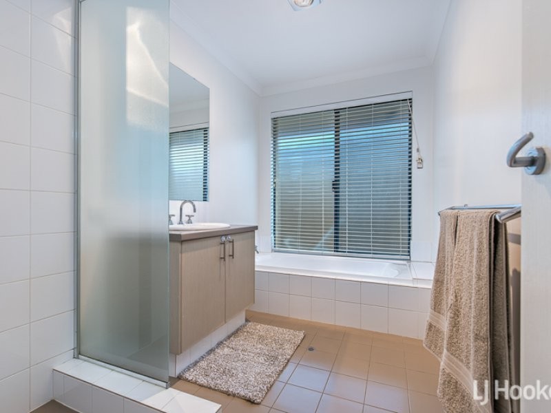 10 Abbotsdale Way, Southern River WA 6110