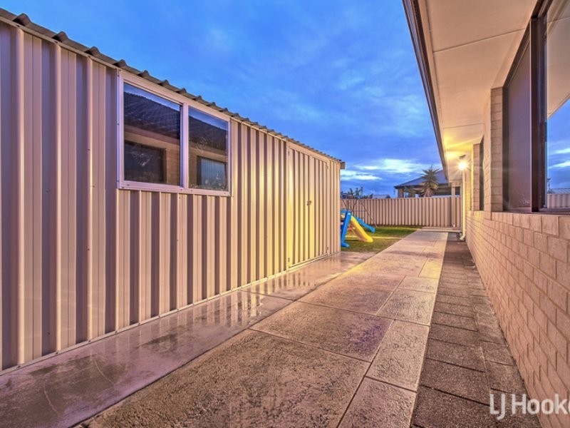 10 Abbotsdale Way, Southern River WA 6110