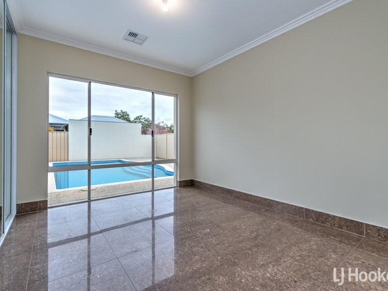 7 Piesley Promenade, Canning Vale WA 6155