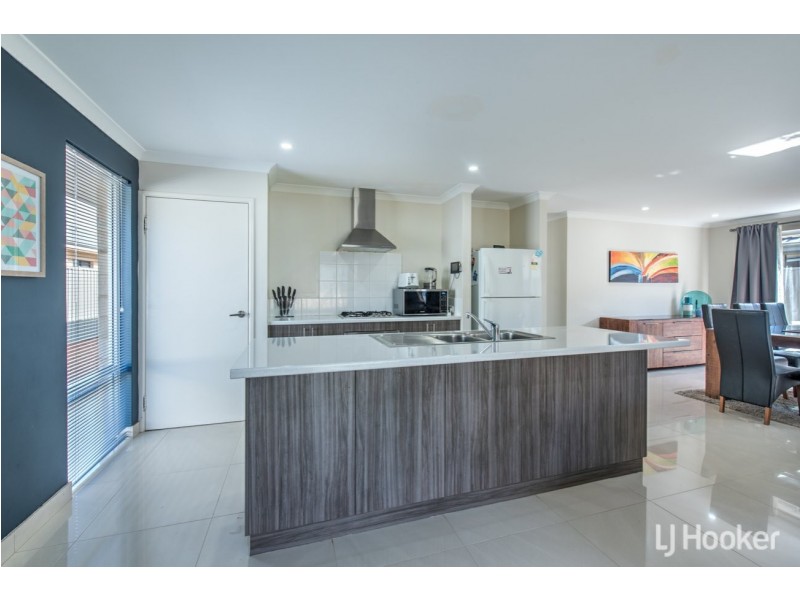7 Sheehan Way, Byford WA 6122