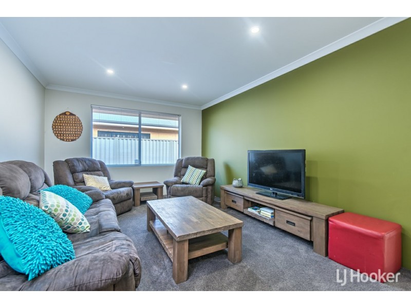7 Sheehan Way, Byford WA 6122