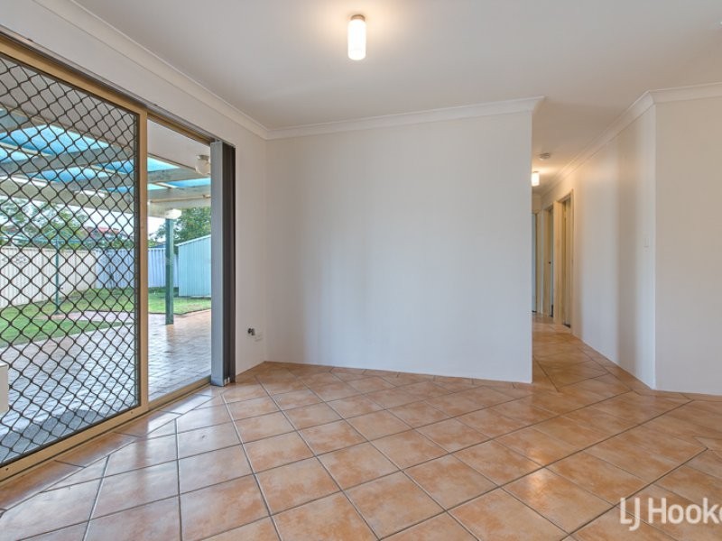 16A Camelot Court, Thornlie WA 6108