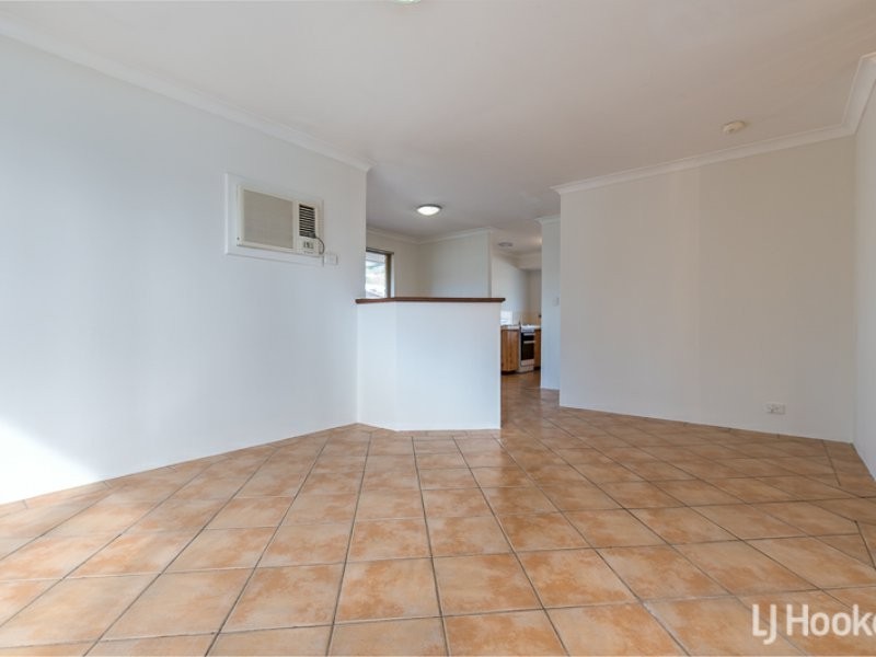 16A Camelot Court, Thornlie WA 6108