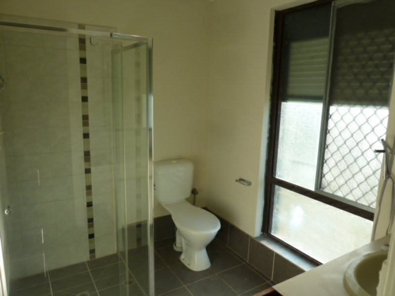 33 Battersea Road, Canning Vale WA 6155