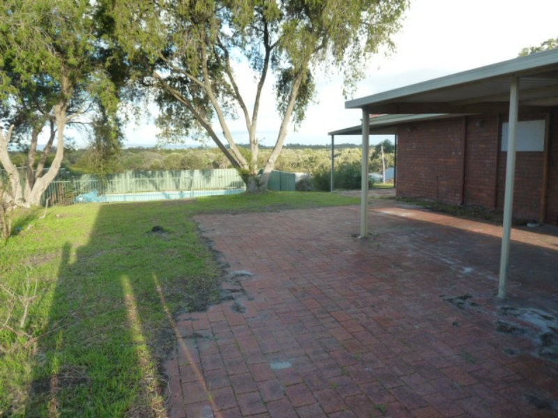 33 Battersea Road, Canning Vale WA 6155