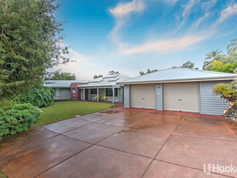 7 Brush Court, Canning Vale WA 6155