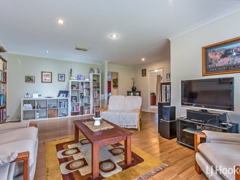 7 Brush Court, Canning Vale WA 6155