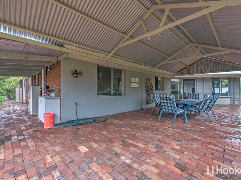 7 Brush Court, Canning Vale WA 6155