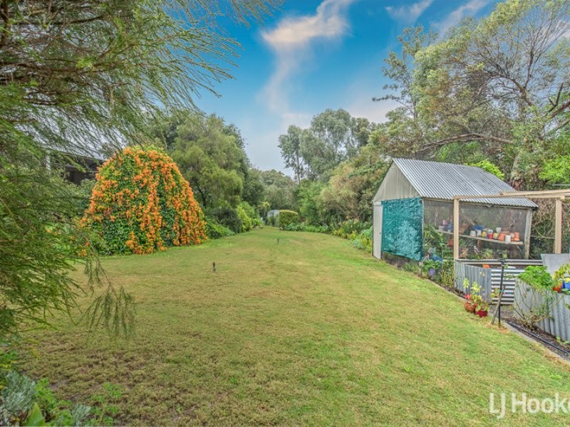 7 Brush Court, Canning Vale WA 6155