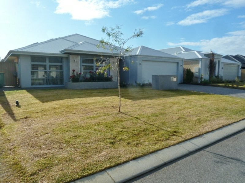 4 Millway Avenue, Southern River WA 6110